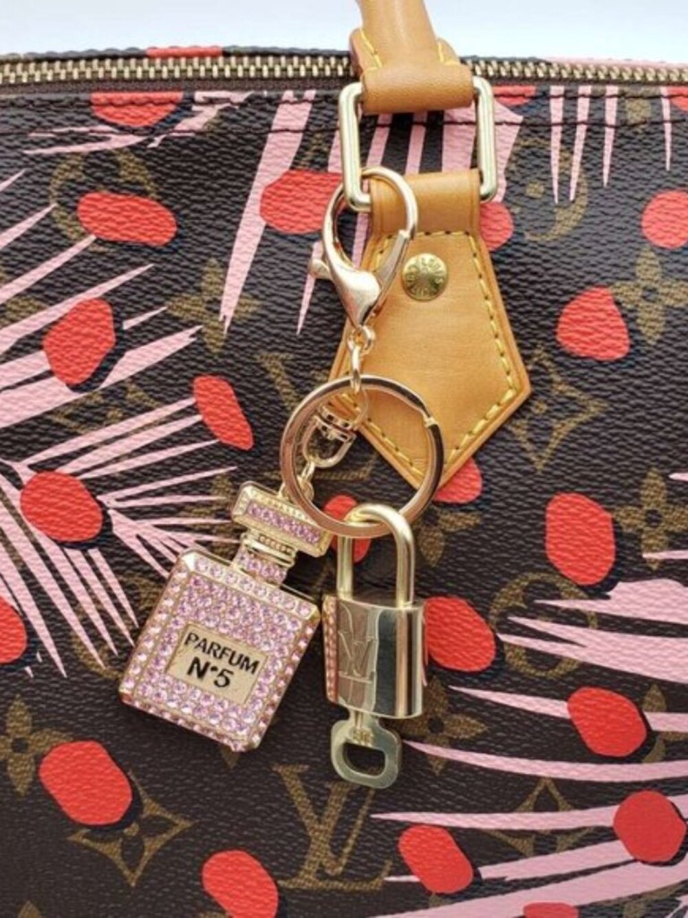 Louis Vuitton Gold Lock 🔑 Authentic LV Padlock + Bag Unbranded N5 Bottle Charm - Picture 6 of 9